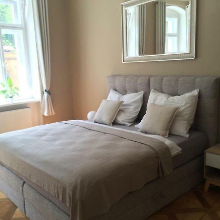 Apartment Vertigo Карлові Вари Екстер'єр фото