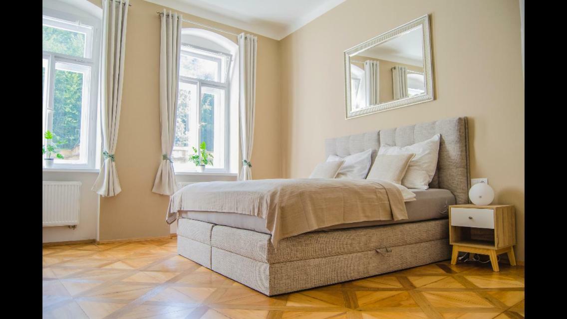 Apartment Vertigo Карлові Вари Екстер'єр фото